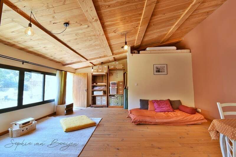 Maison à EGUILLES