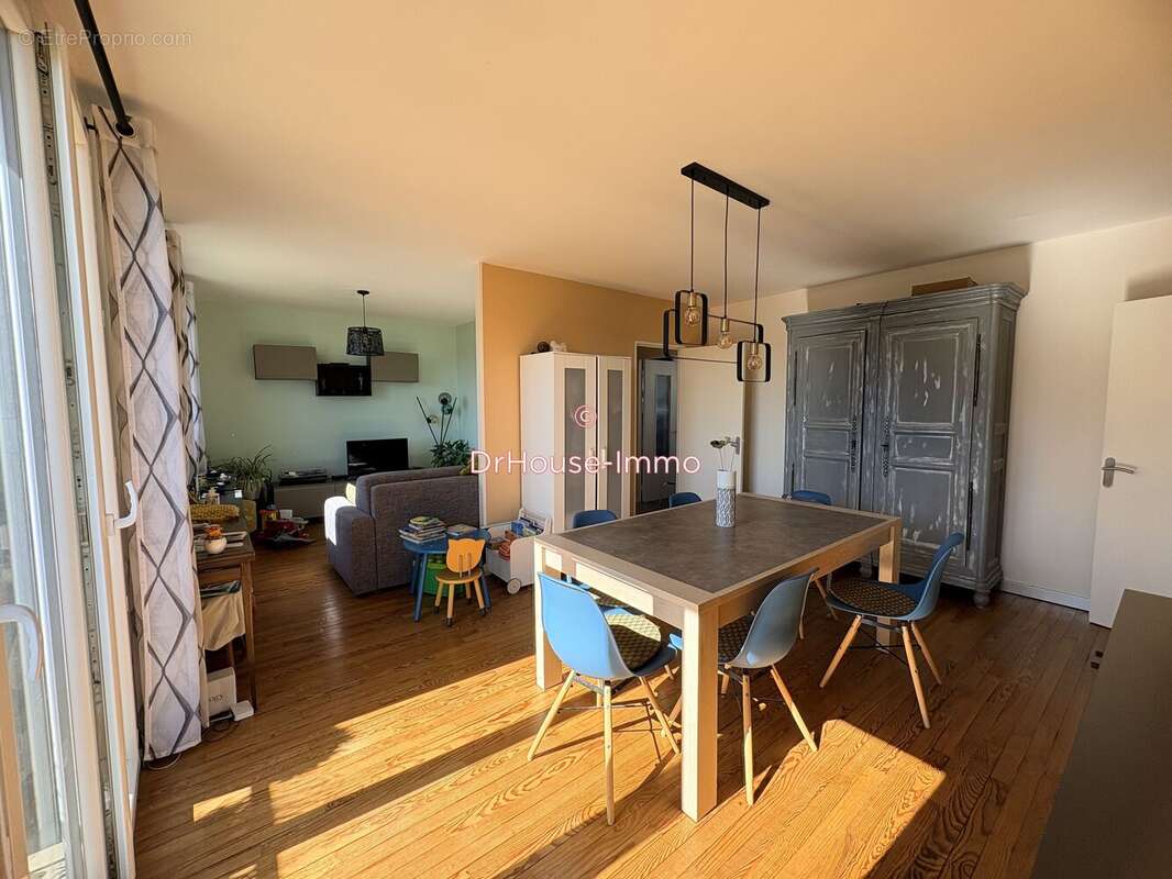 Appartement à MANTES-LA-VILLE