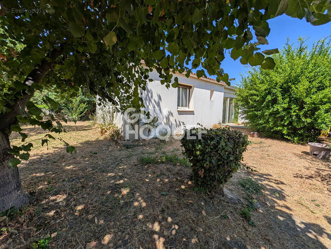 Maison à MORIERES-LES-AVIGNON