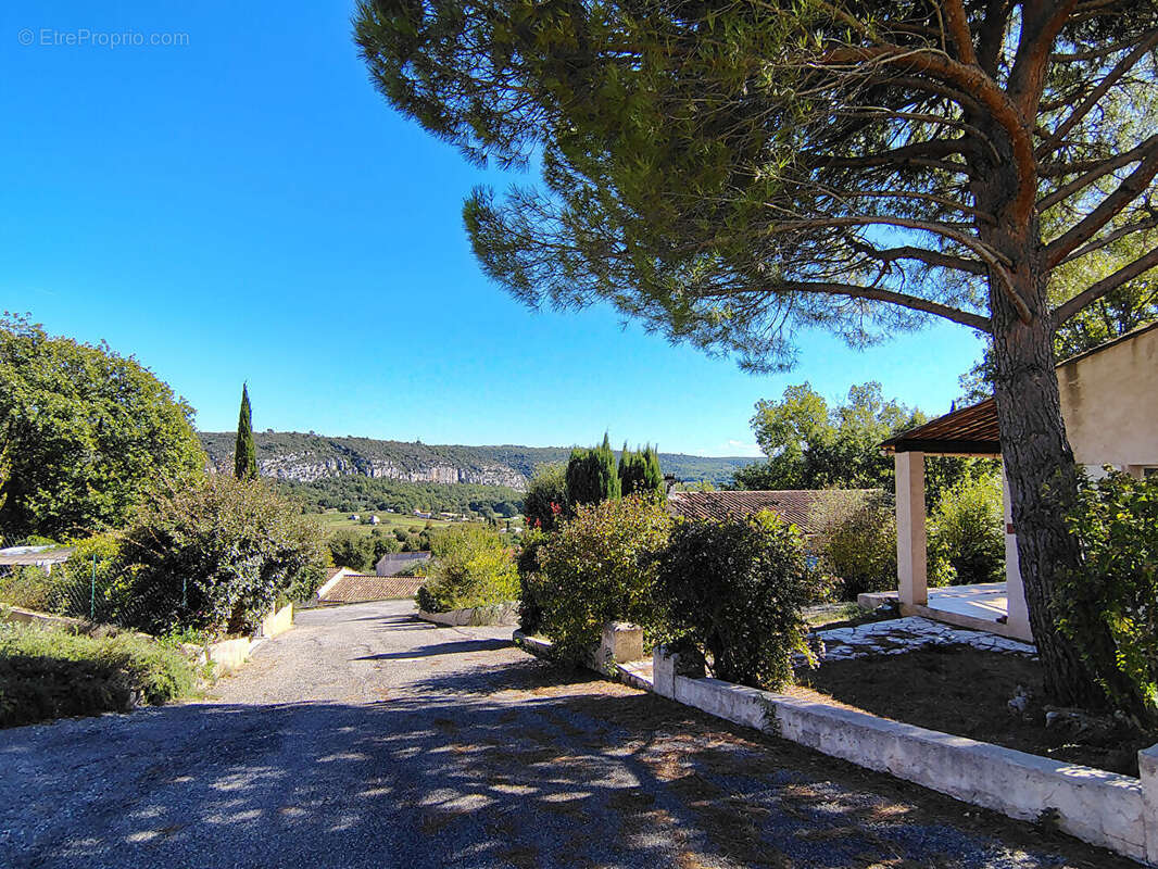 En exclusivité à Quinson : Charmante maison individuelle de plain-pied  avec garage - photo 16