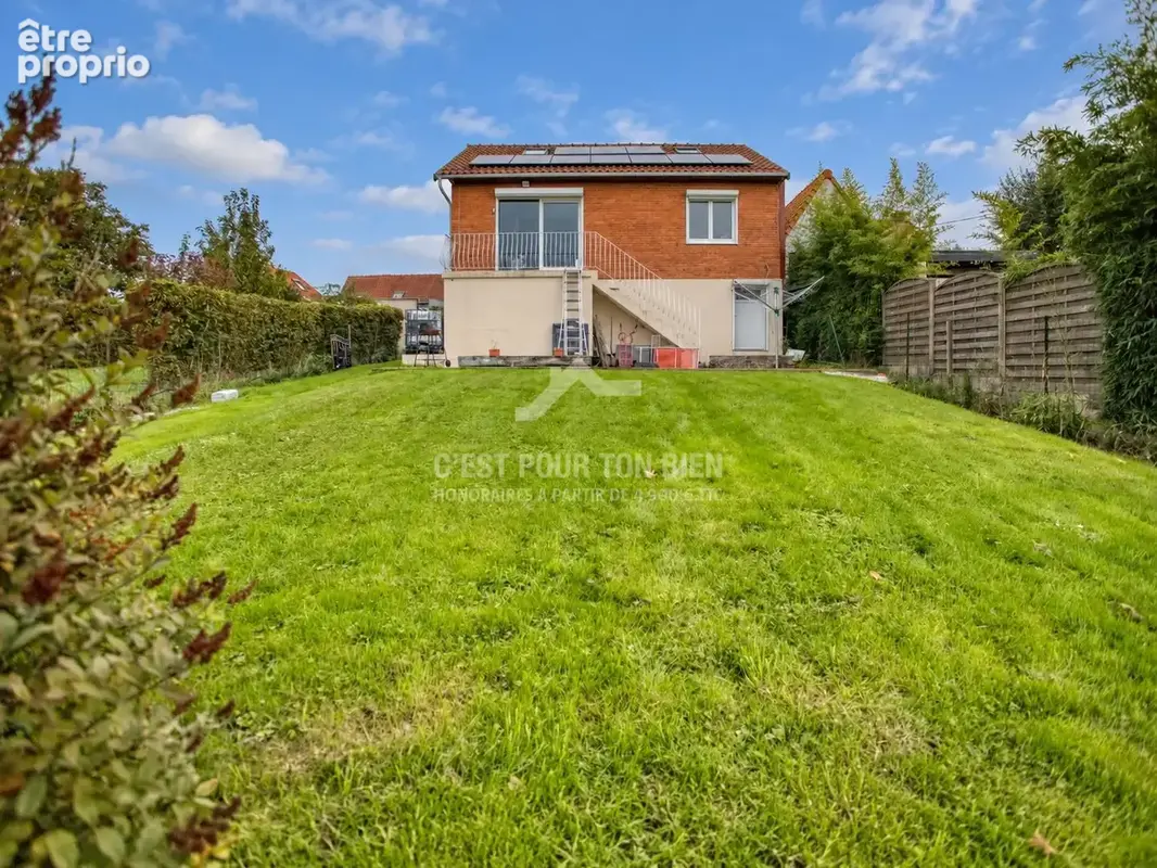 Maison 4 pièces 93 m² à vendre à Steenvoorde (59114) - photo 2
