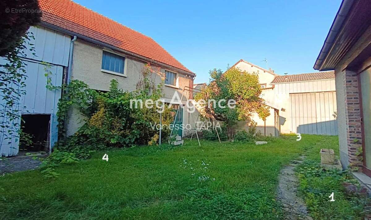 Maison à ROMILLY-SUR-SEINE