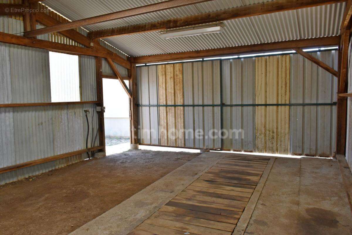 MISSIRIAC – Maison familiale 4 chambres, sous-sol complet et hangar - photo 14