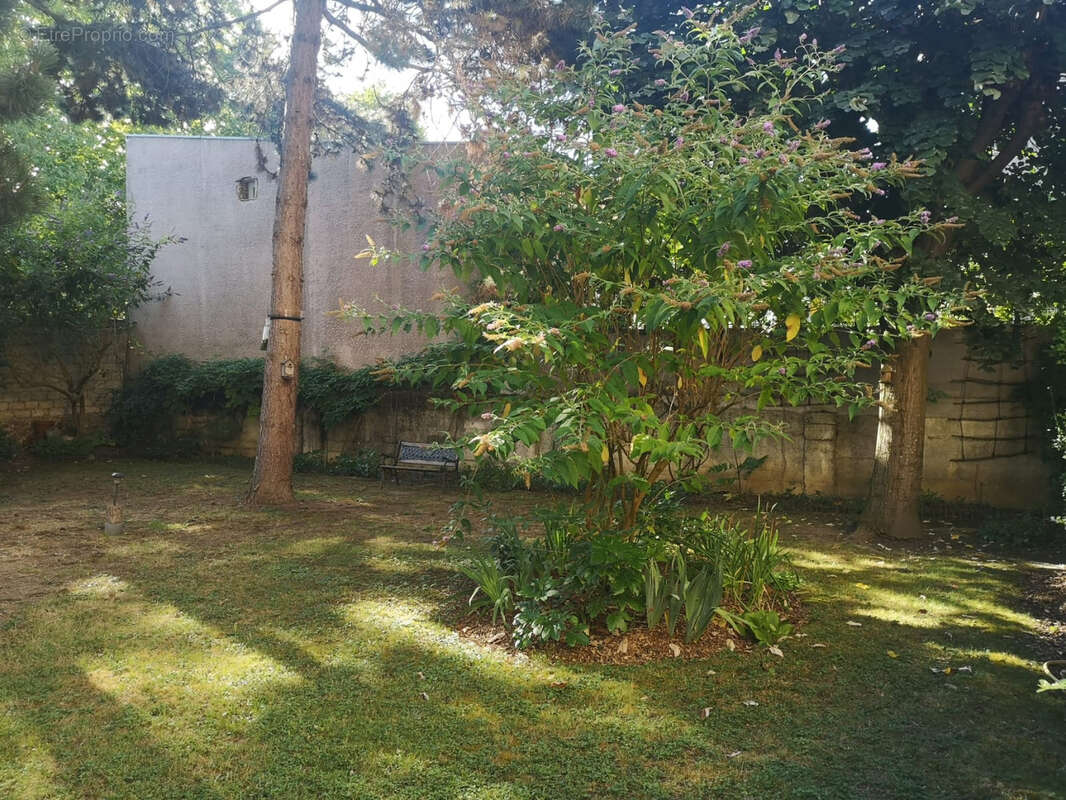 Appartement à LE KREMLIN-BICETRE