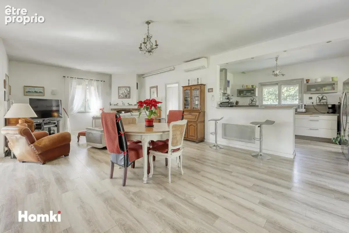 Maison/Villa T5 de 138 m² à Solliès-Pont 83210 - photo 5