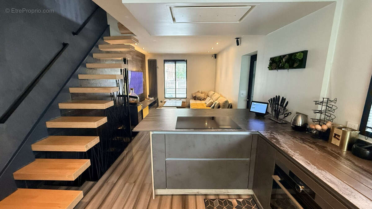 Maison à IVRY-SUR-SEINE