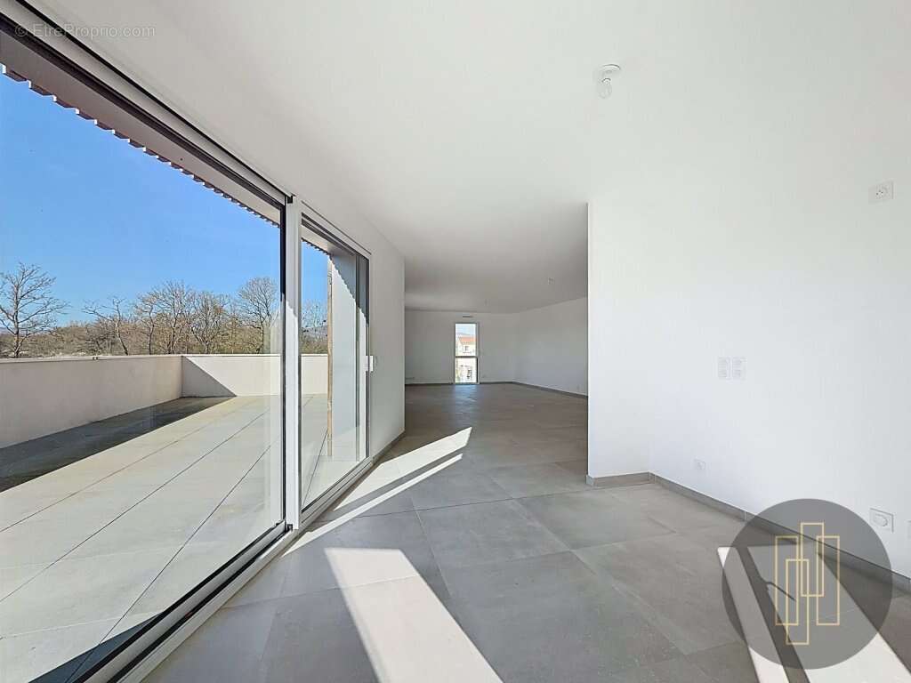 Appartement à ARNAS