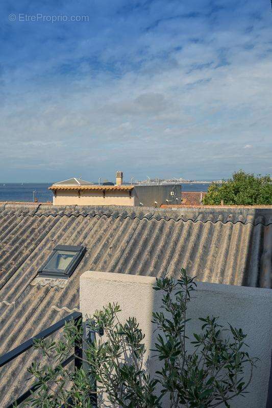 Appartement à MARSEILLE-8E