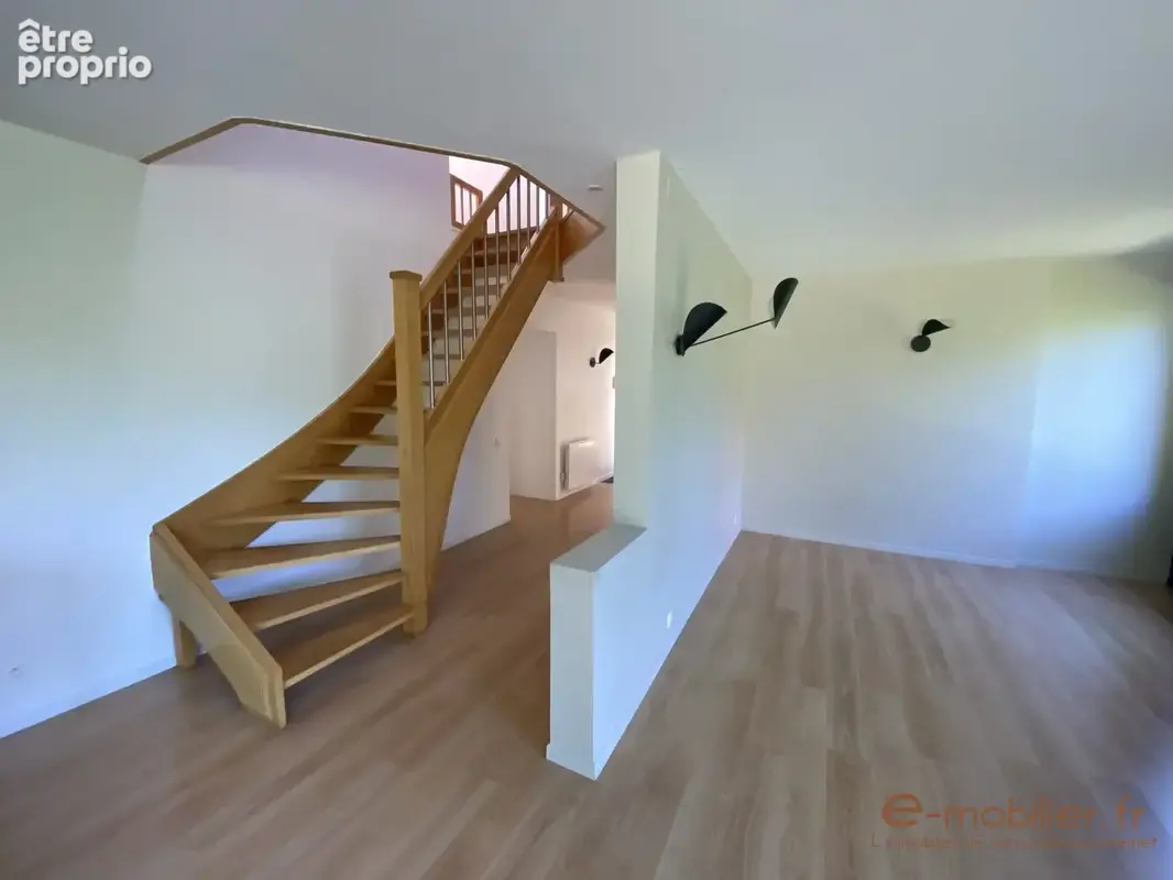 Maison 8 pièces 166 m² à vendre à Camphin-En-Pevele (59780) - photo 4