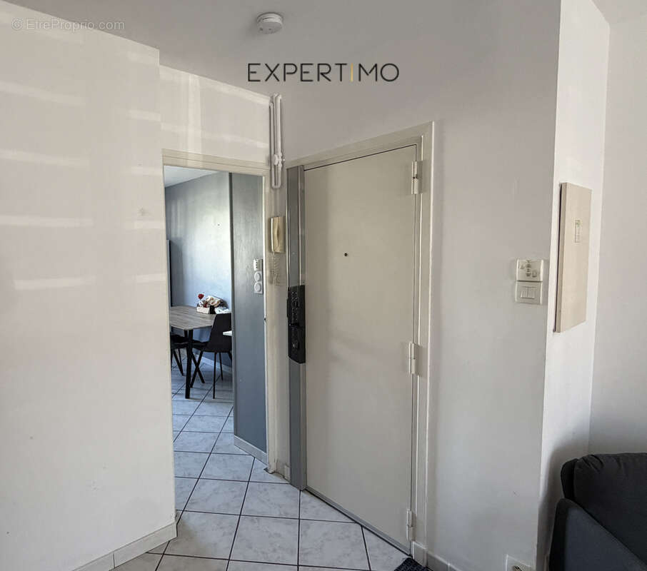 Appartement à SEYSSINET-PARISET