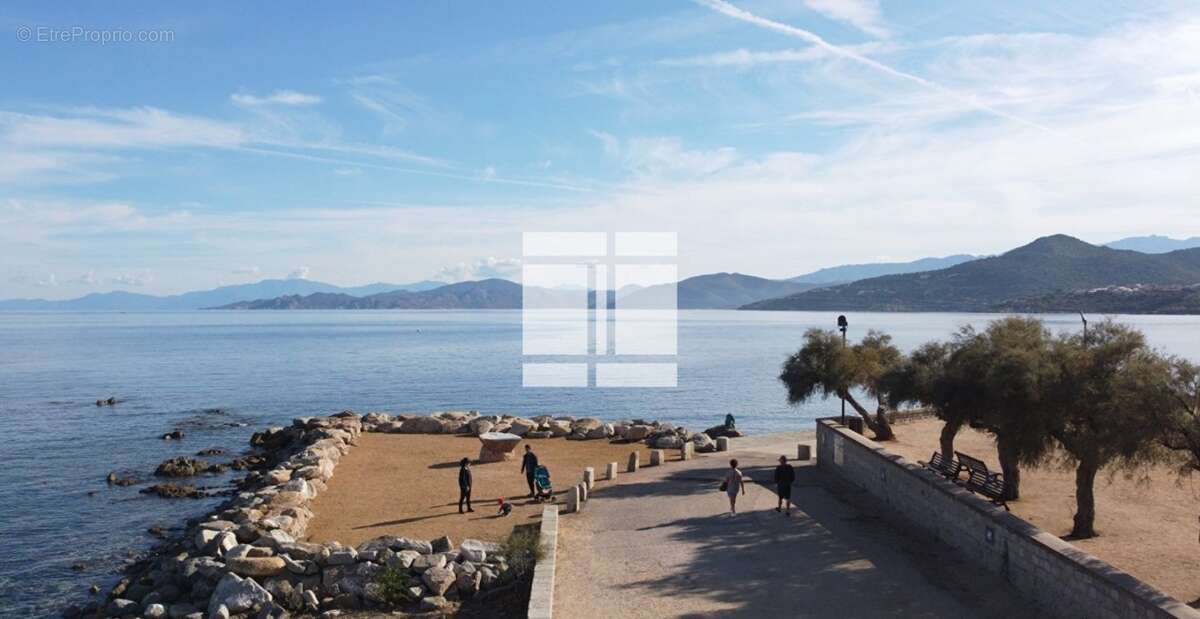 Appartement à L'ILE-ROUSSE