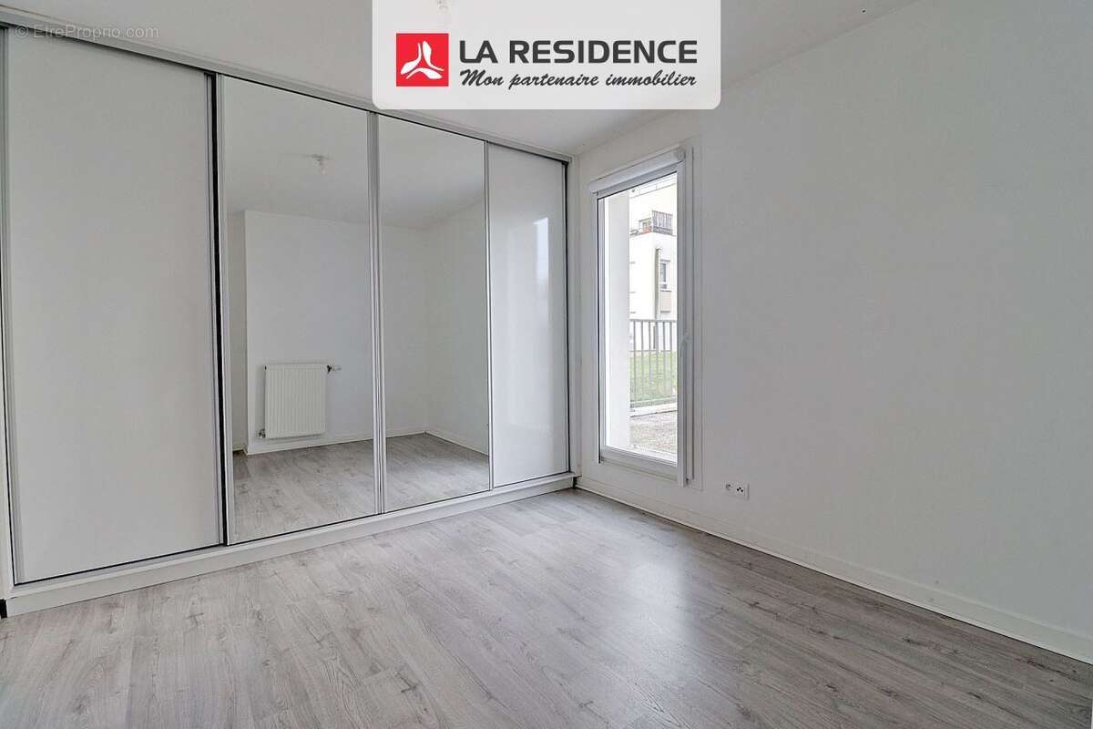 Appartement 44 m² à Poissy  - photo 4
