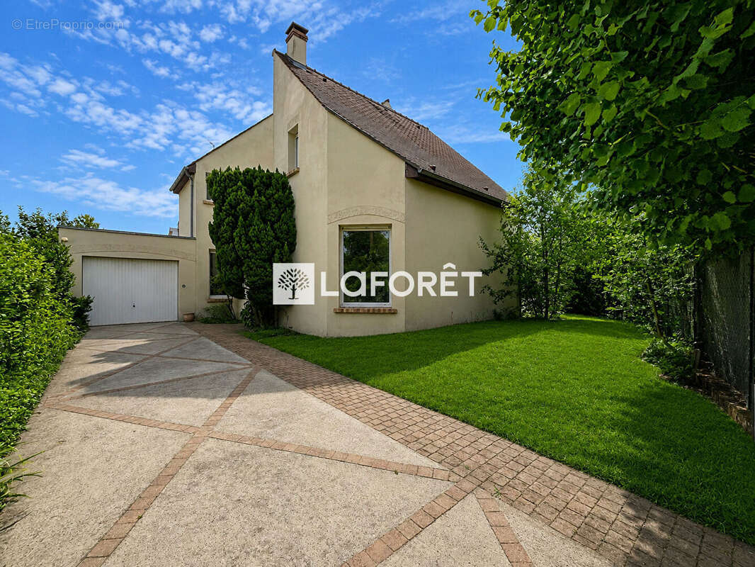 Chatou Tête de Girafe - Élégante maison familiale de 135 m² au calme absolu, sans vis-à-vis - photo 2