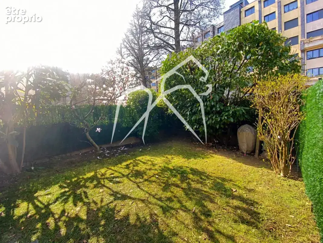 Appartement avec Jardin arboré 5 pièces  Rouen St Marc  90 m²  Garage inclus dans le prix  - photo 10