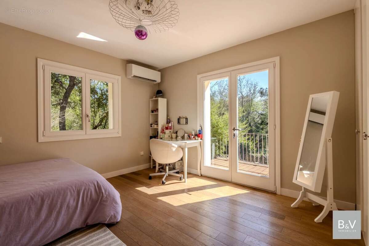 Maison à TOURRETTES-SUR-LOUP