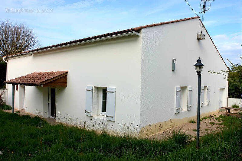Maison à BURIE