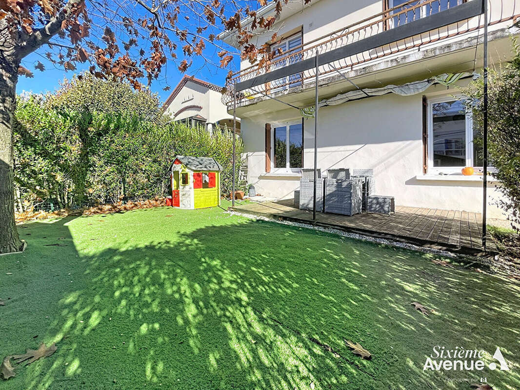 Appartement à SAINT-SYMPHORIEN-D&#039;OZON