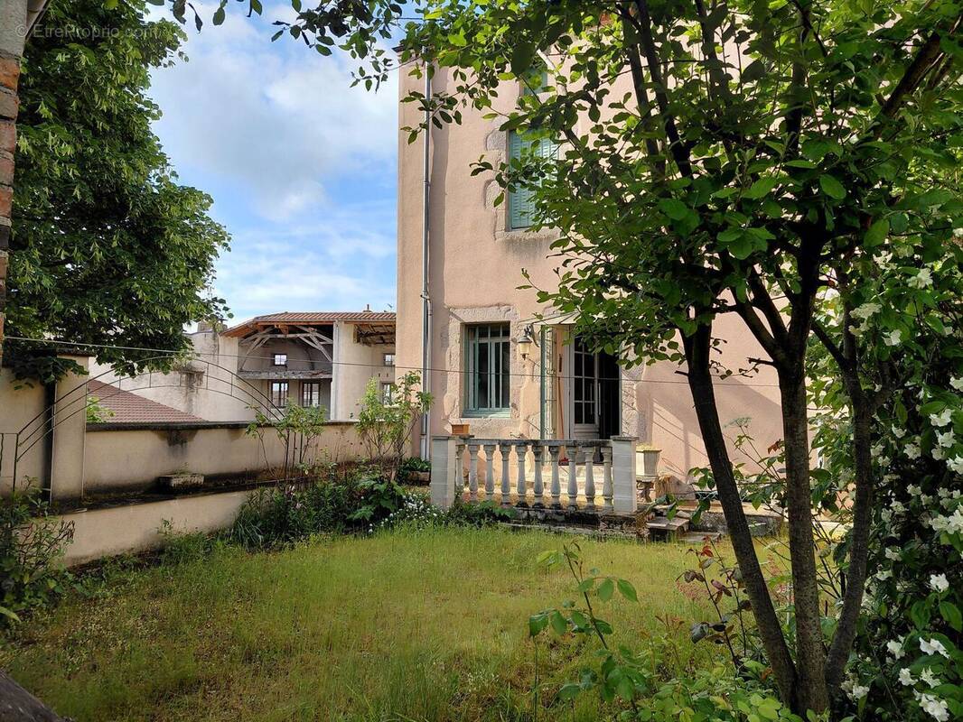 Photo 1 - Maison à SAINT-MARTIN-D'ESTREAUX