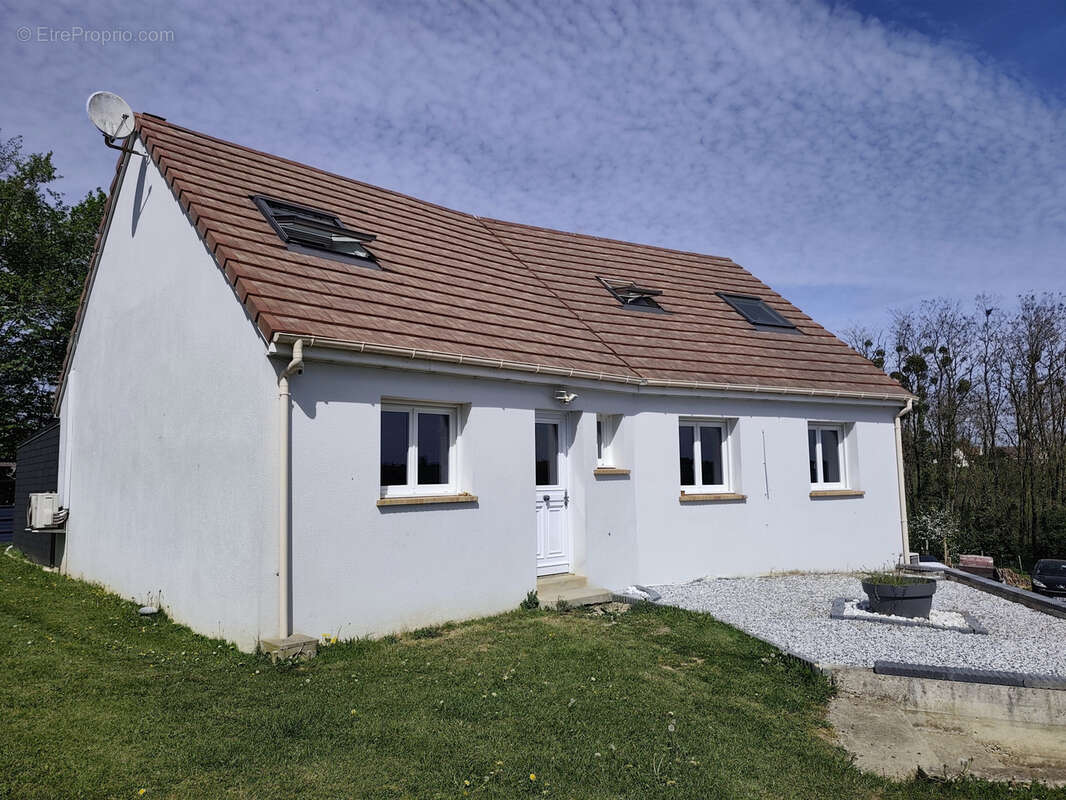 Maison à SAINT-CALAIS