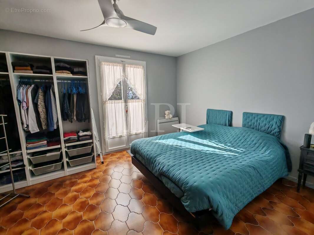 Maison à SAINT-SATURNIN-LES-APT