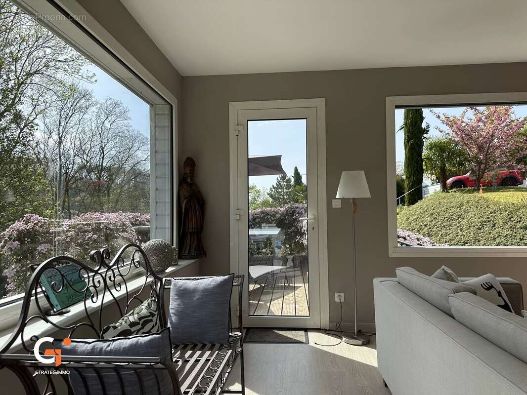 Maison à MONT-SAINT-AIGNAN