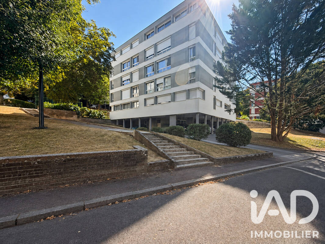 Photo 1 - Appartement à COMBS-LA-VILLE