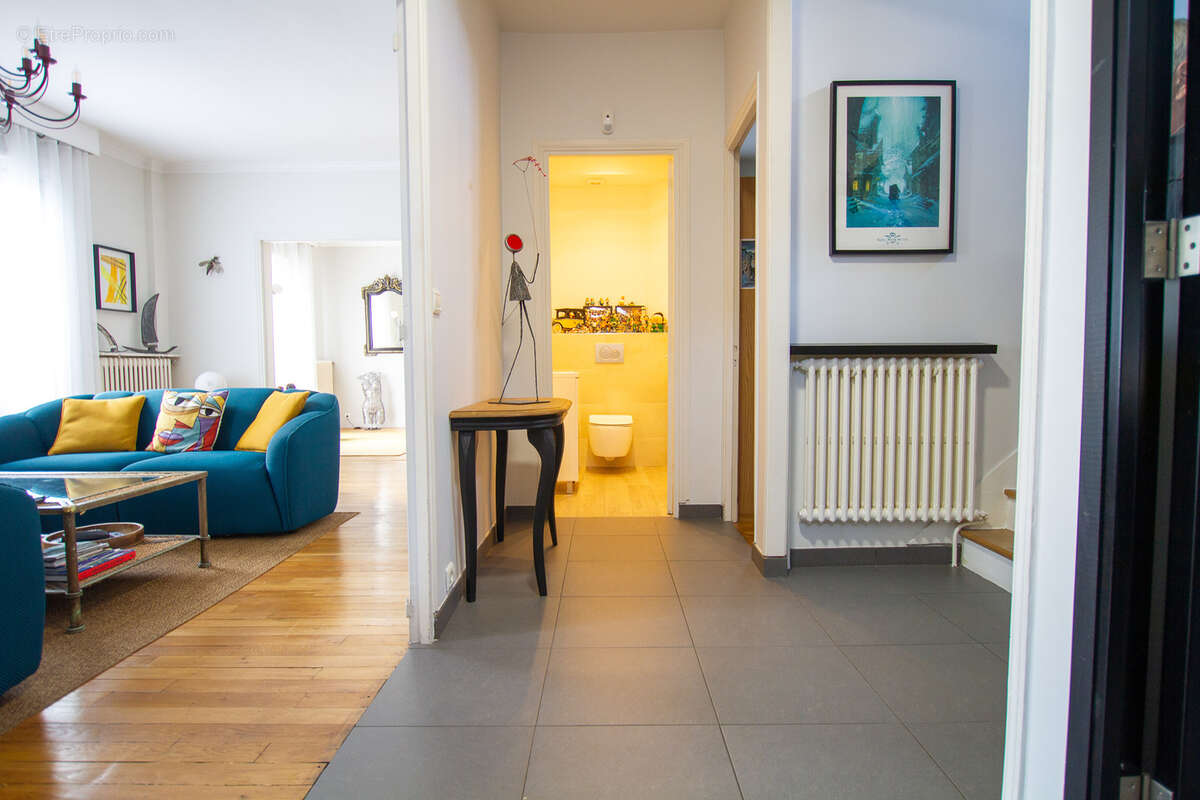 Maison à VILLENEUVE-LE-ROI