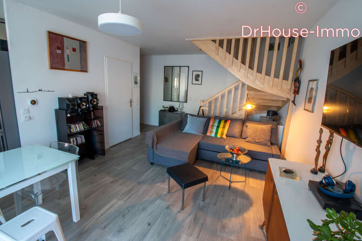 Appartement à MAUCHAMPS