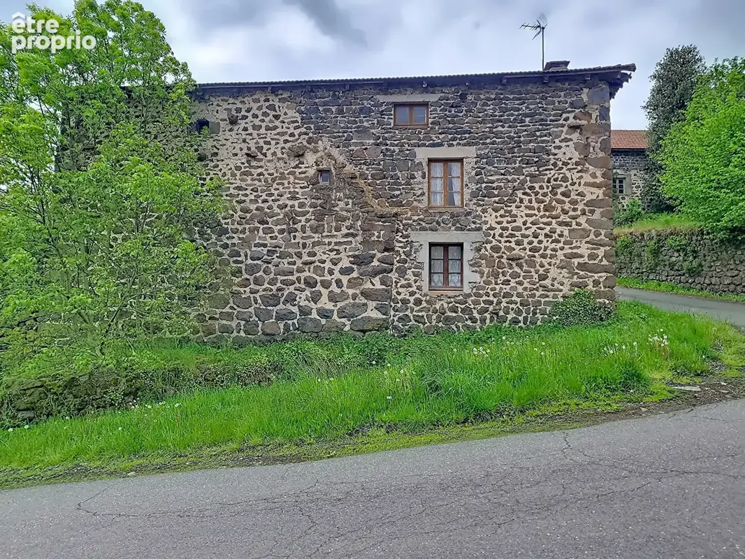 Corps de ferme a renover a sanssac l'église - photo 9