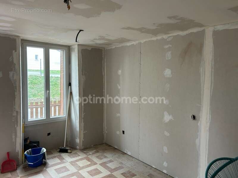 Maison à CHATEAUPONSAC