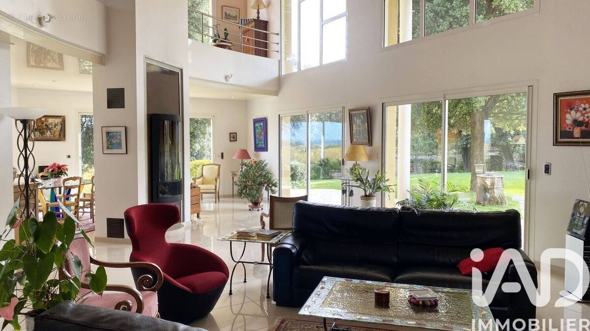 Photo 1 - Maison à COGNAC