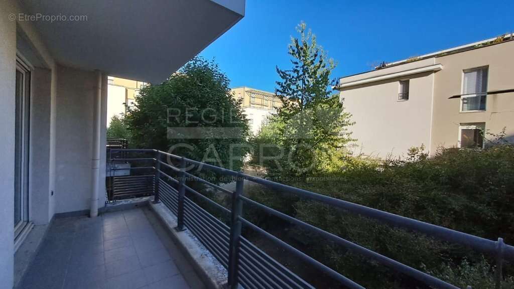 T3 73 m² au au calme - lumineux - terrasses - garage - photo 3