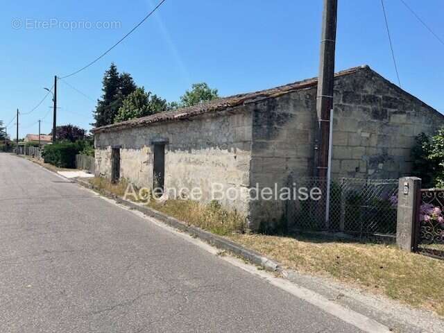 Appartement 95 m² à Cantenac  - photo 2