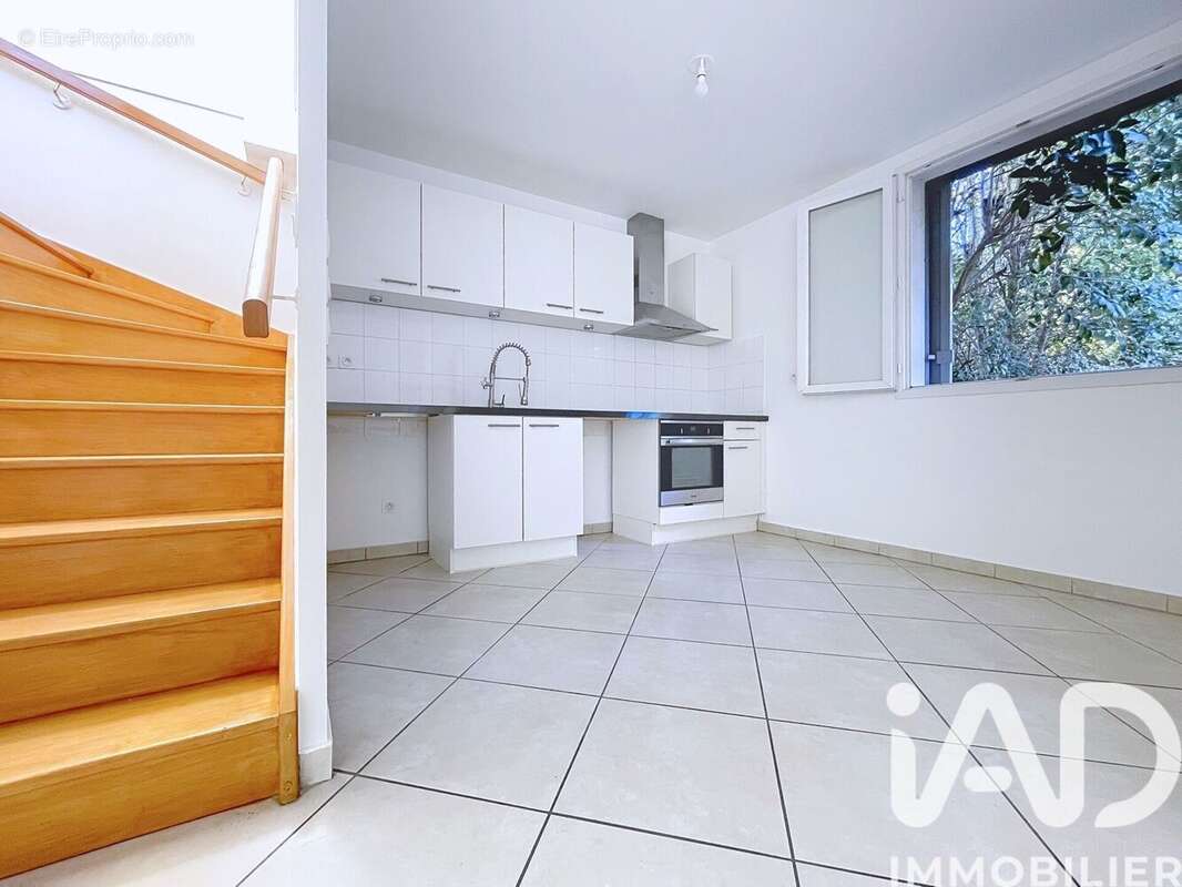 Photo 4 - Maison à BRON