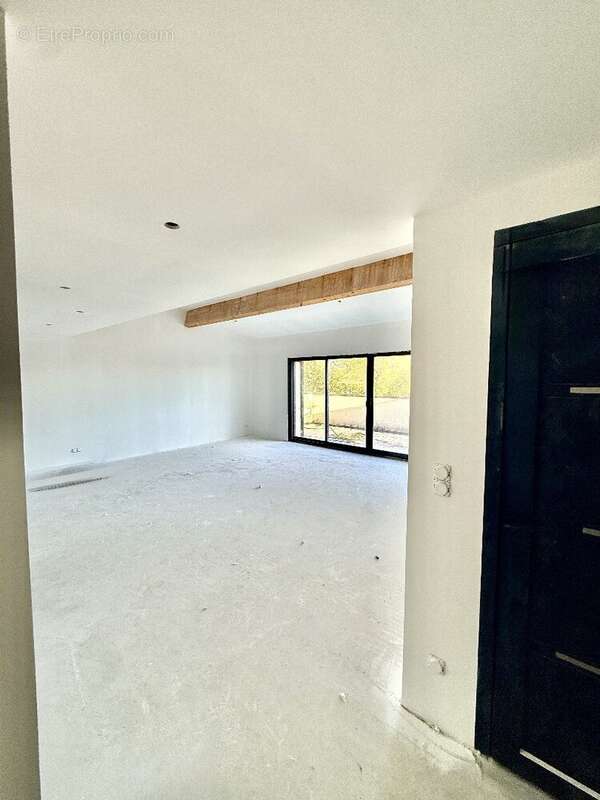 Appartement à SAINT-PAUL-SUR-SAVE