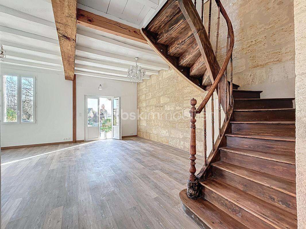 Authentique maison en pierre aux multiples possibilités - photo 10