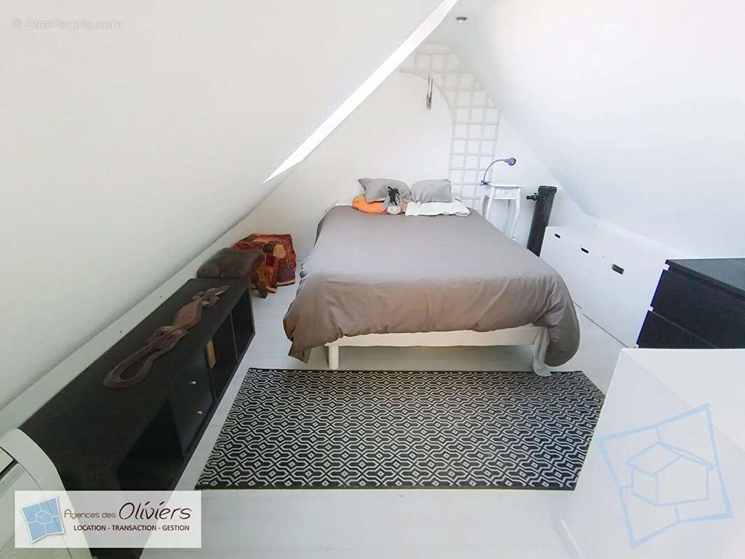 Maison Voisins / Grande-ile - 8 pièces 185 m² + Studio de 20m² - photo 13