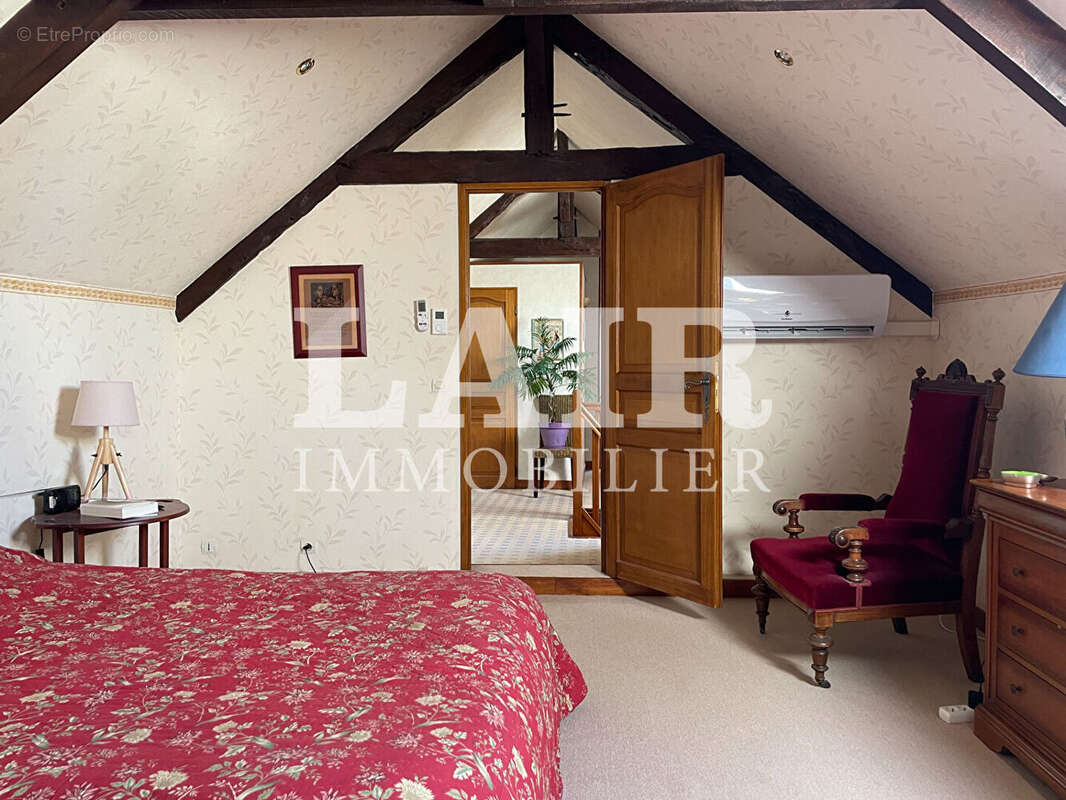 Maison de campagne à vendre, proche du Mêle sur Sarthe, réf B14547 - photo 9