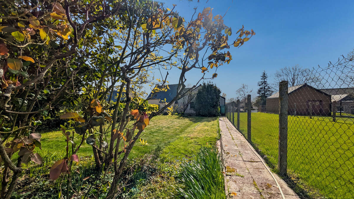 Maison à PLEUGUENEUC