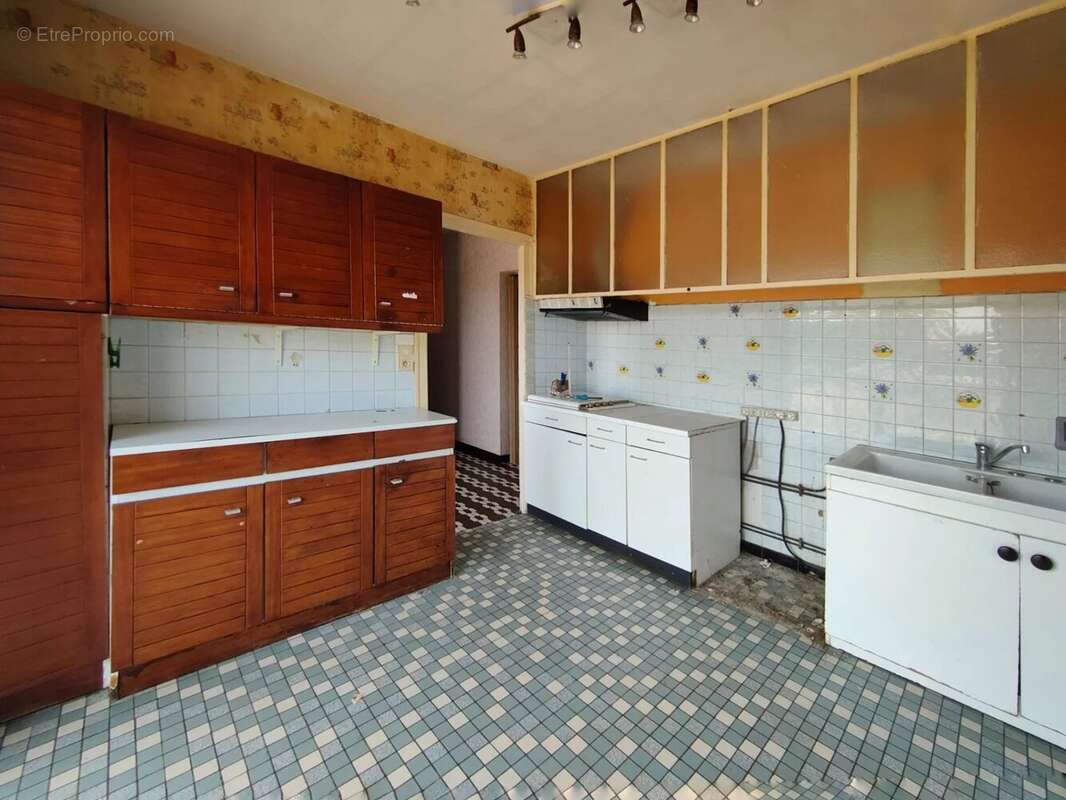 Maison à CABANAC-ET-VILLAGRAINS