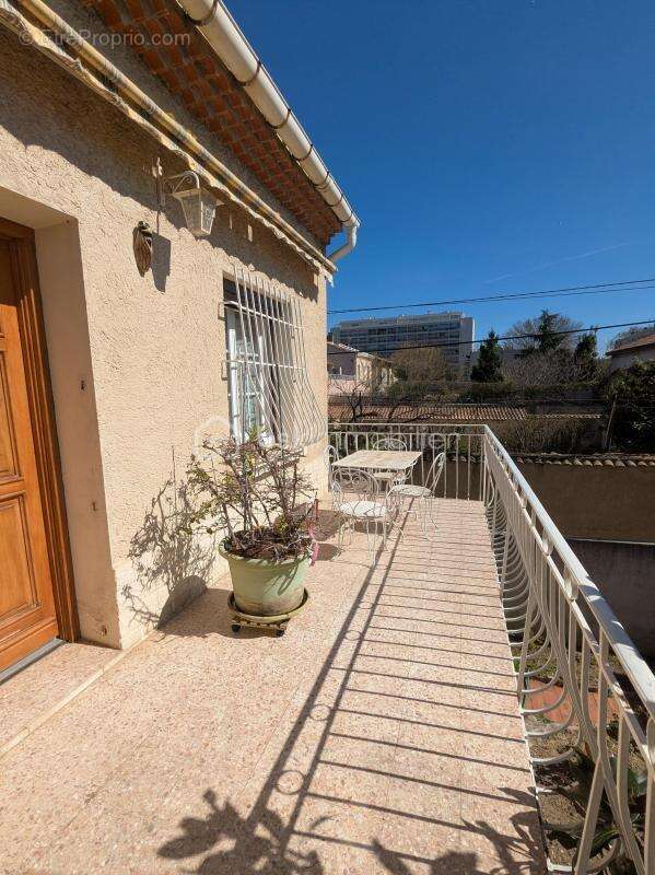 Bien multiple + deux grands garages - photo 3