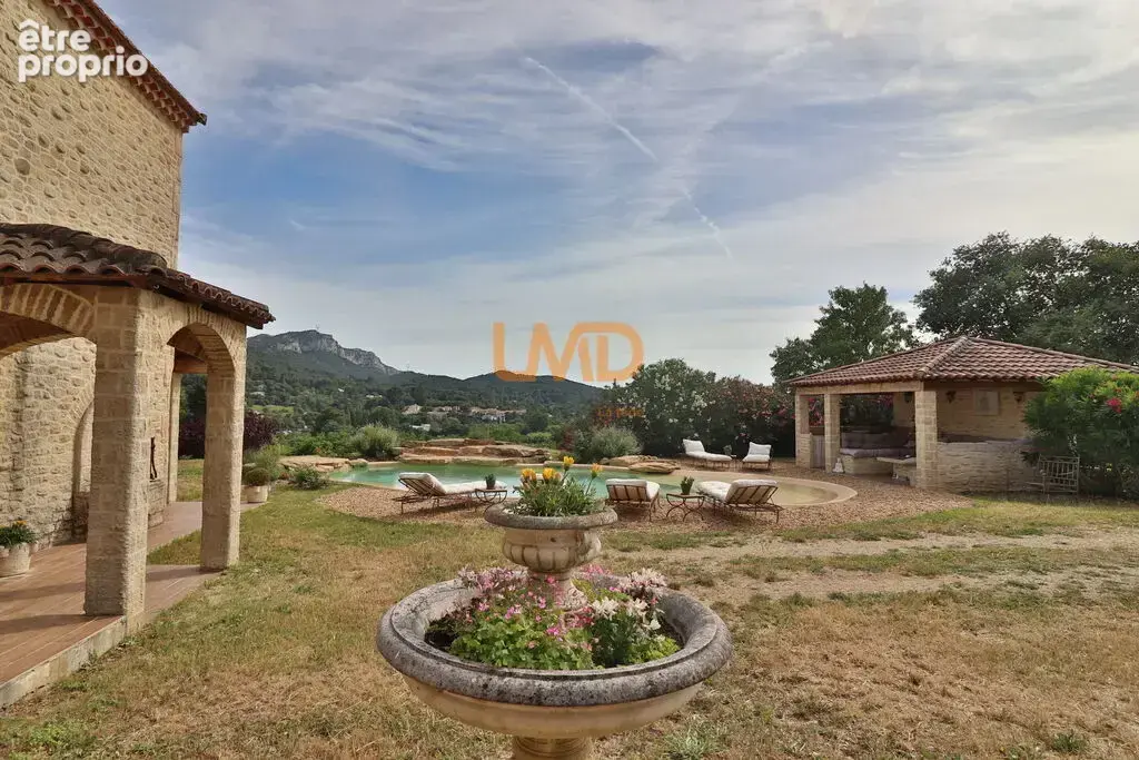 Maison de charme 4 chambres Terrain 2000m2 Piscine Calme Plein S - photo 28