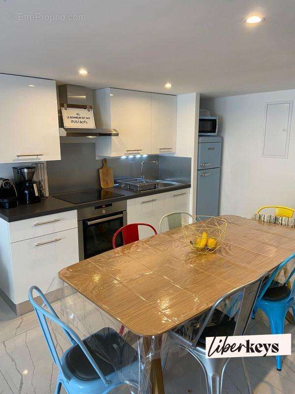 Appartement à SAINT-CYR-SUR-MER