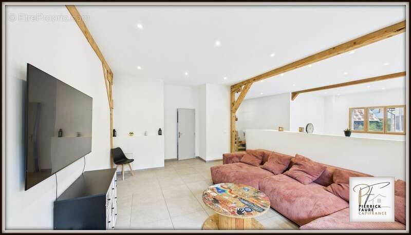 Maison à VILLAR-SAINT-PANCRACE