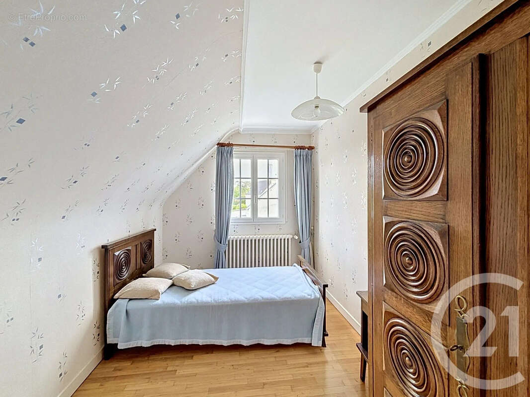 Maison à TREDREZ-LOCQUEMEAU