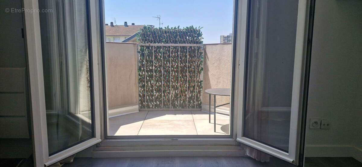 Appartement T2 de 31,51 m² avec balcon, parking et cave ! Quartier des Chaprais - photo 7