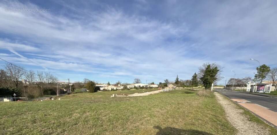 Terrain à ANGOULEME