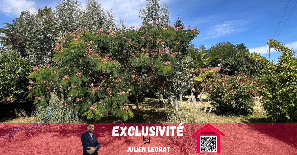 Maison à LAPEYROUSE-MORNAY