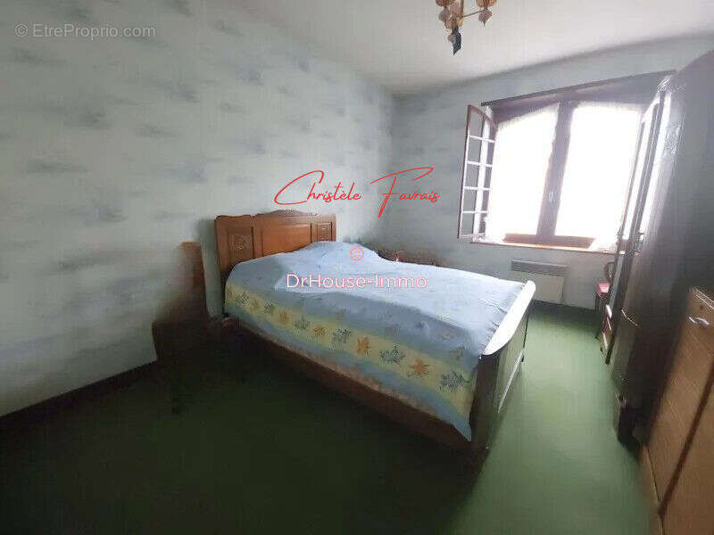 Maison à LOUVIGNE-DU-DESERT