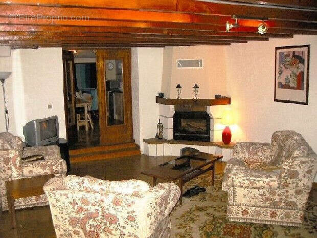 salon - Maison à USSON-DU-POITOU